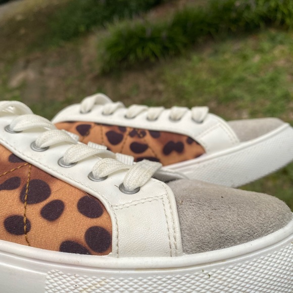Leopard and White sneakers Target size 8 - Picture 9 of 10